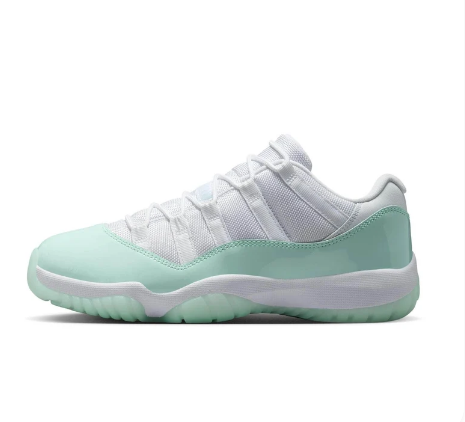 Air Jordan 11 WMNS 'Neapolitan'
