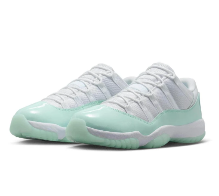 Air Jordan 11 WMNS 'Neapolitan'