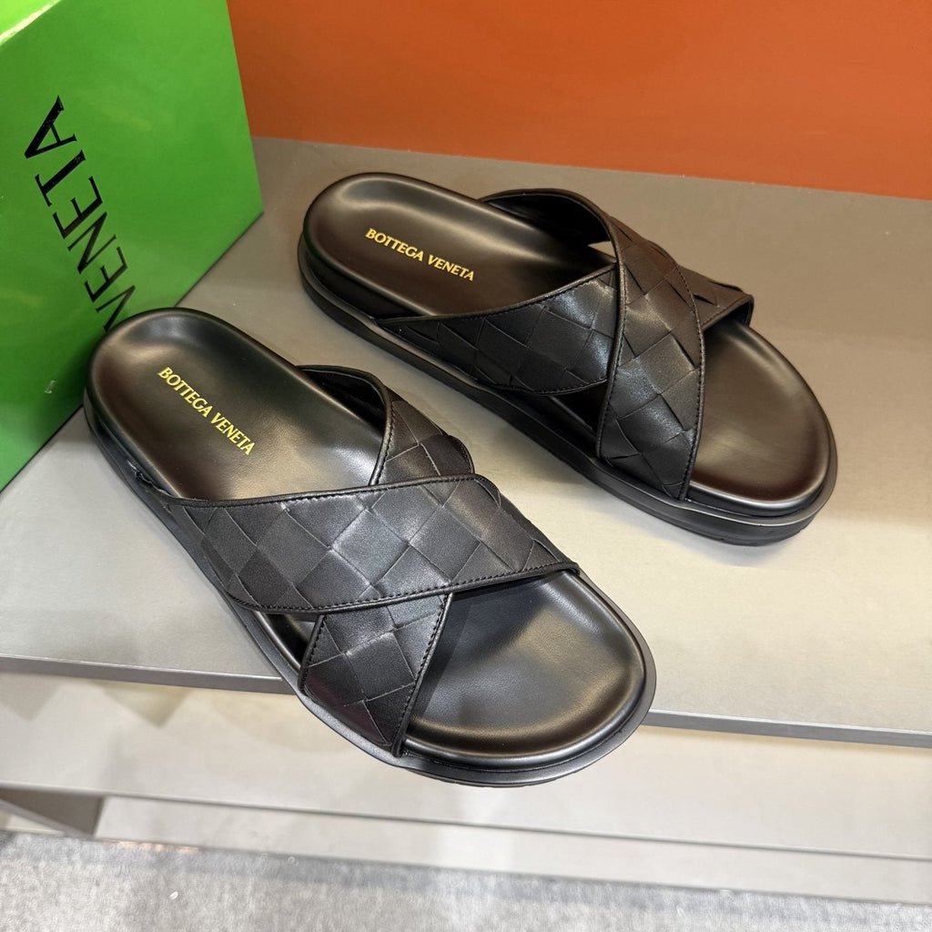 Bottega Veneta Men's Black Woven Slide Sandals